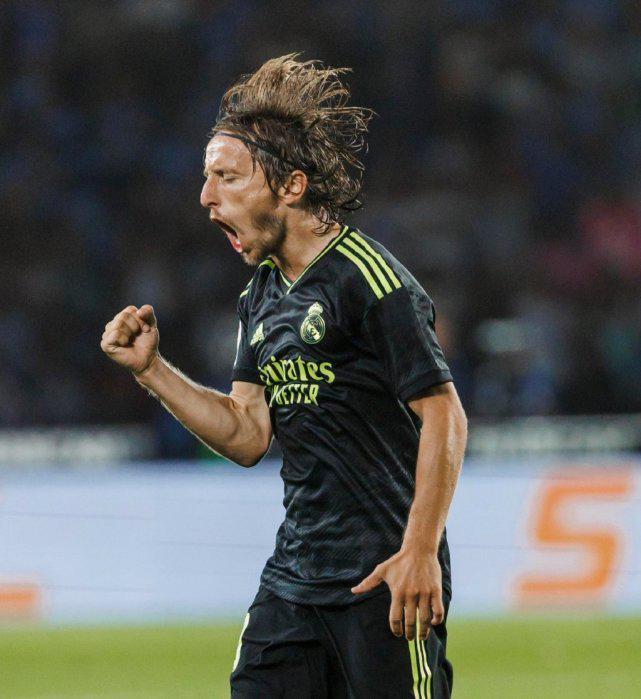 关于窗口期摩纳哥备战亚冠赛前广州队备战社区盾，Rookie在皇家马德里比赛中大胜直接炸裂的信息